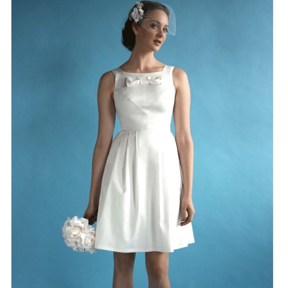 Birds of North America - RARE Wedding Collection Dress with Bow, NWT